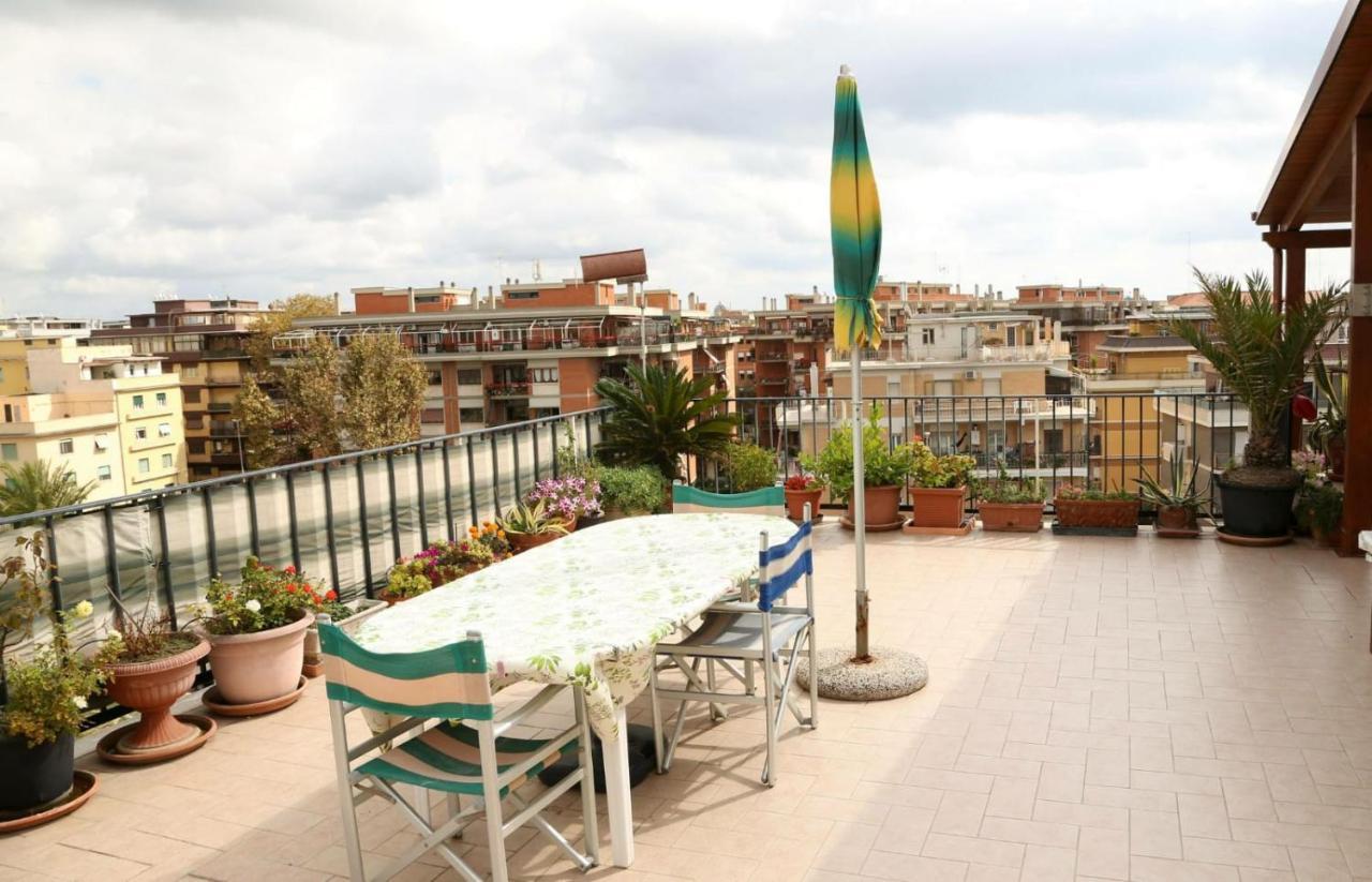 Superattico Appartement Ostia Buitenkant foto